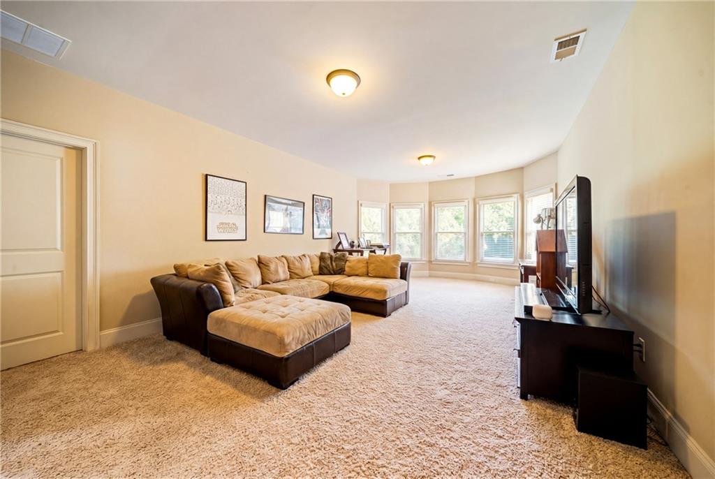 1032 Windsor Green Drive