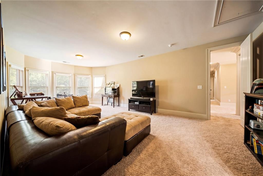 1032 Windsor Green Drive