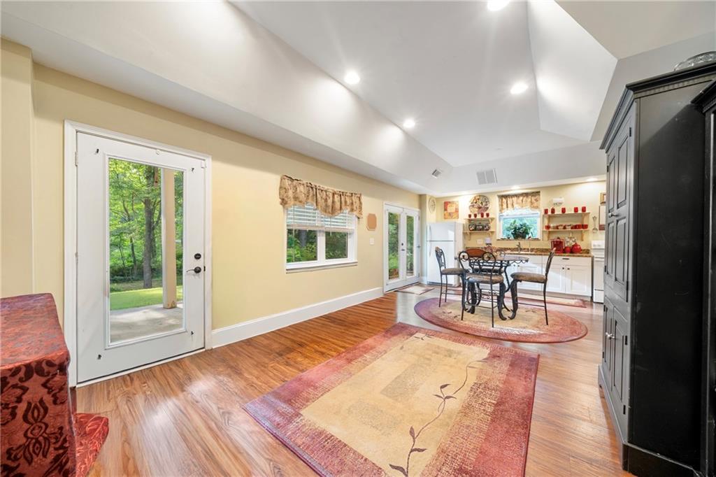 31 Fawn Lake Trail NE
