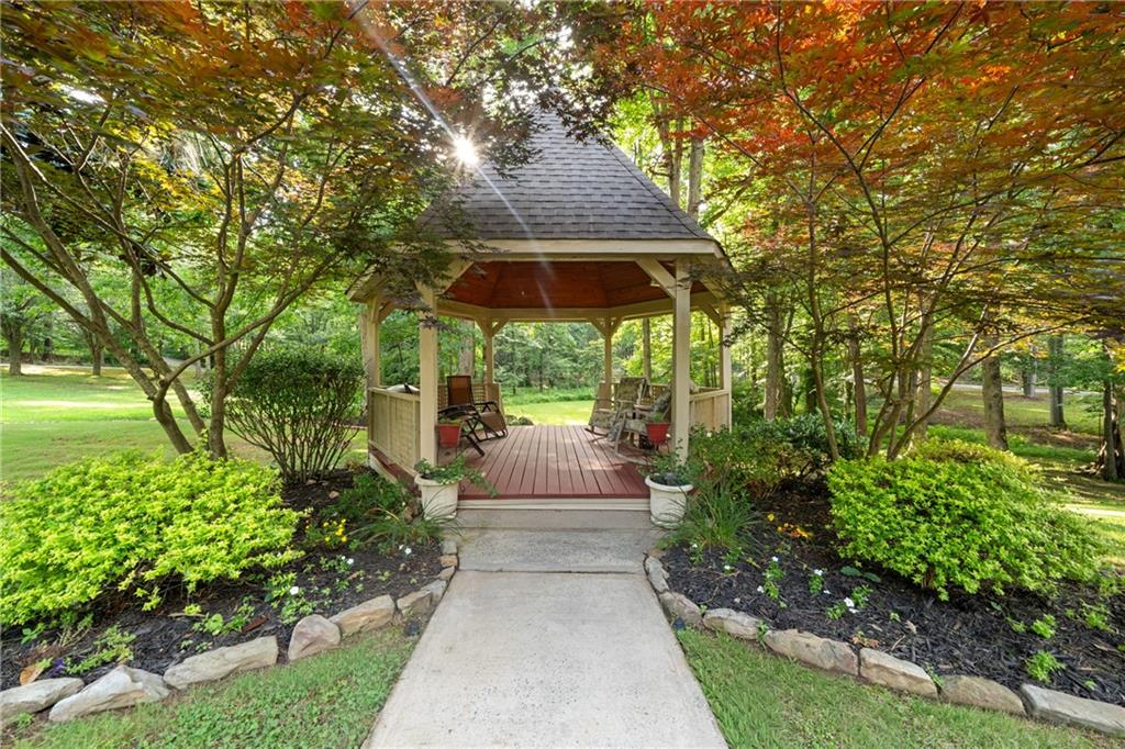 31 Fawn Lake Trail NE