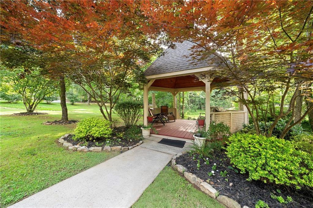 31 Fawn Lake Trail NE