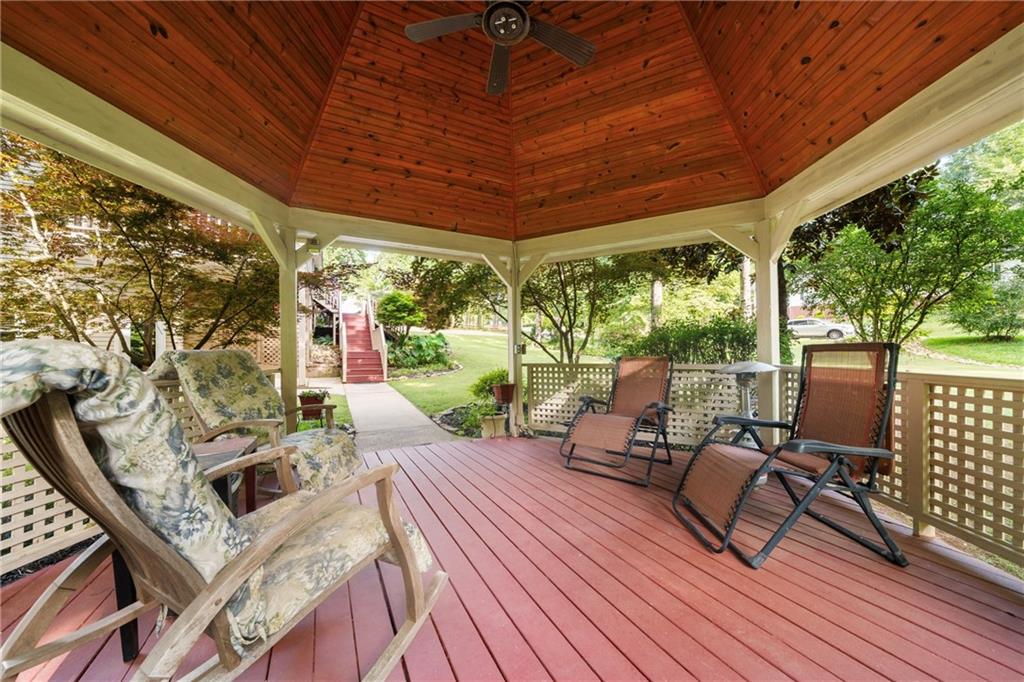 31 Fawn Lake Trail NE