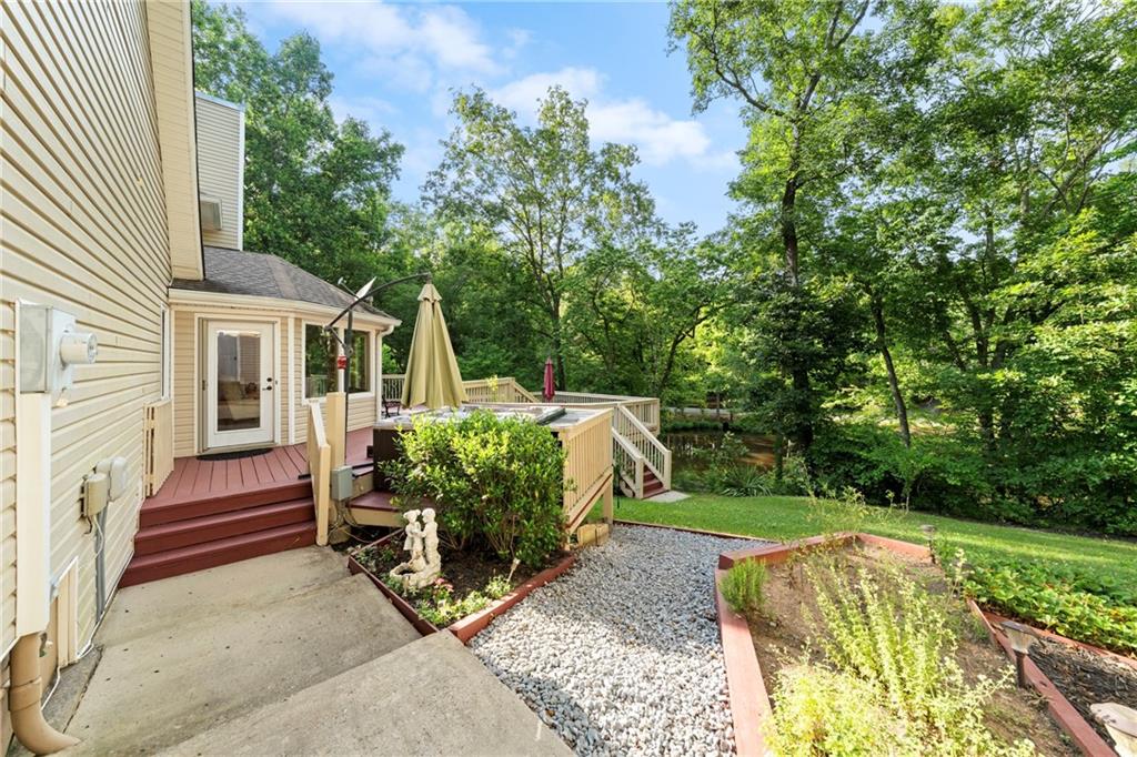 31 Fawn Lake Trail NE