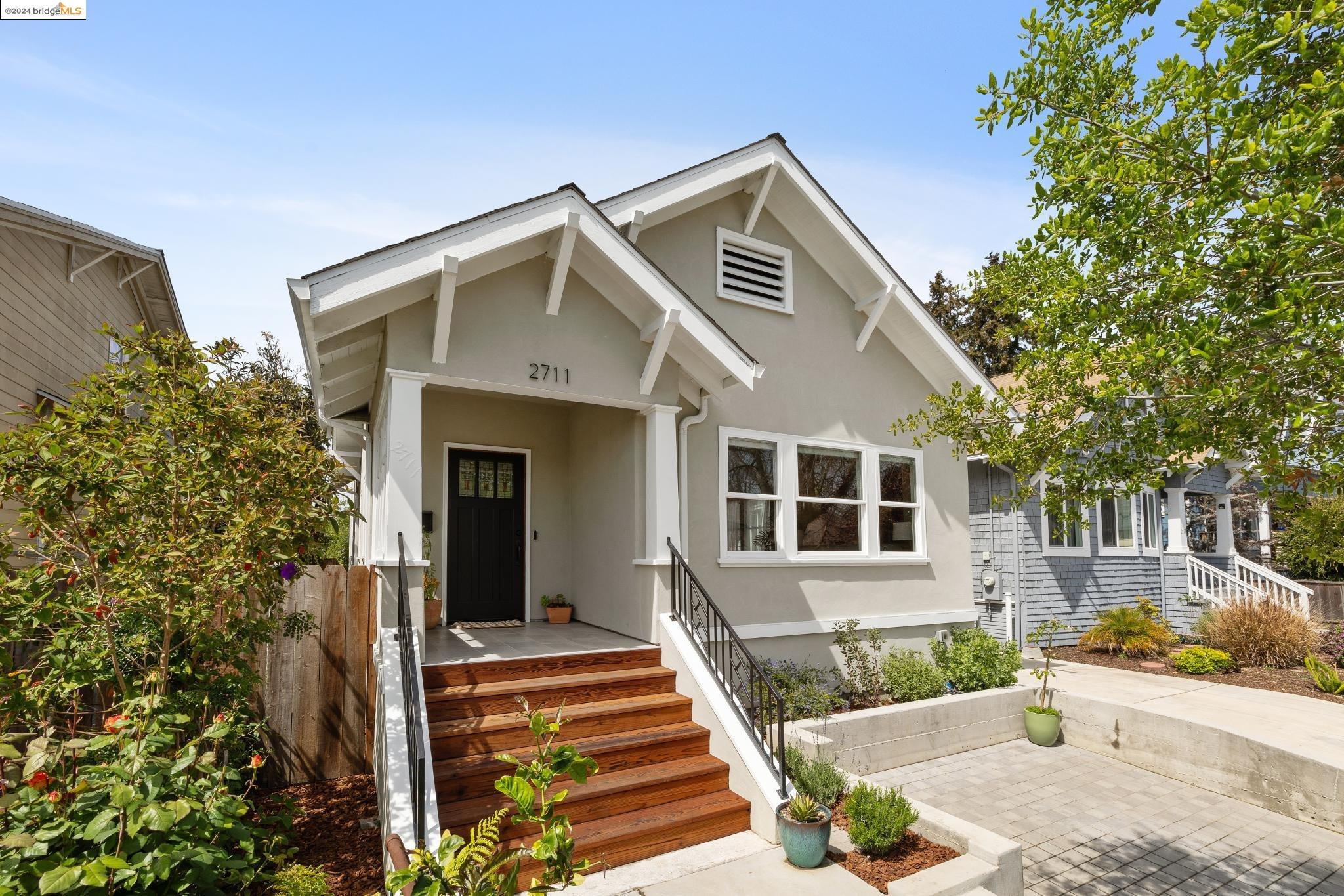 2711 12th Ave