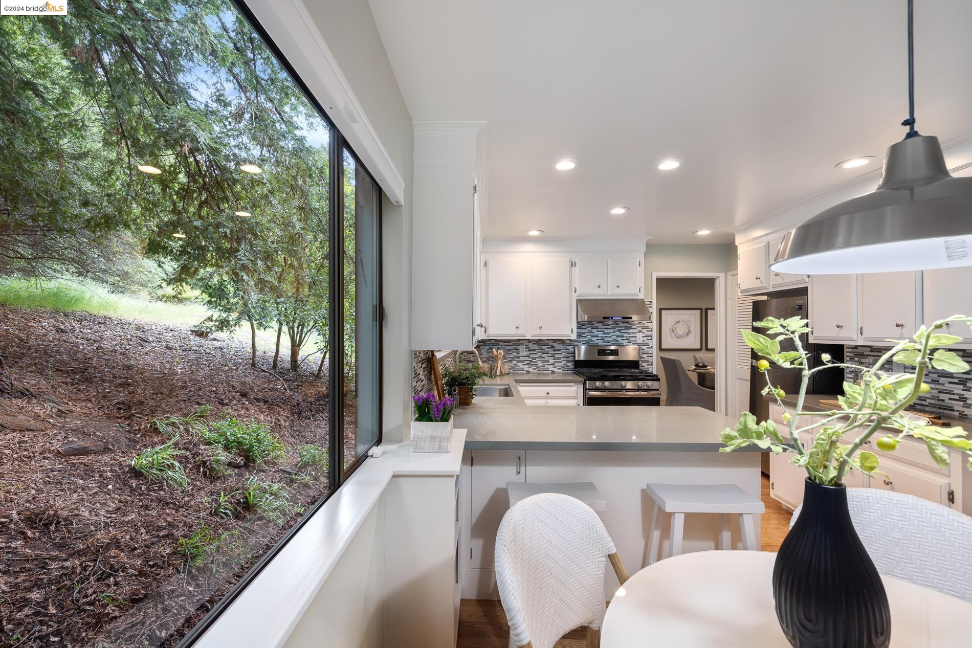 82 Clarewood Ln