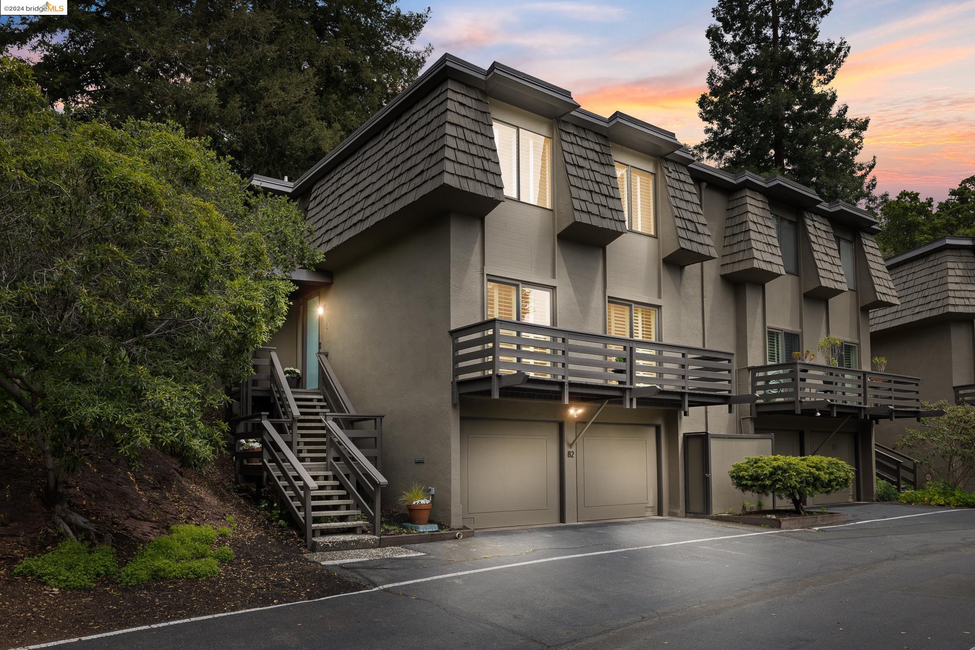 82 Clarewood Ln
