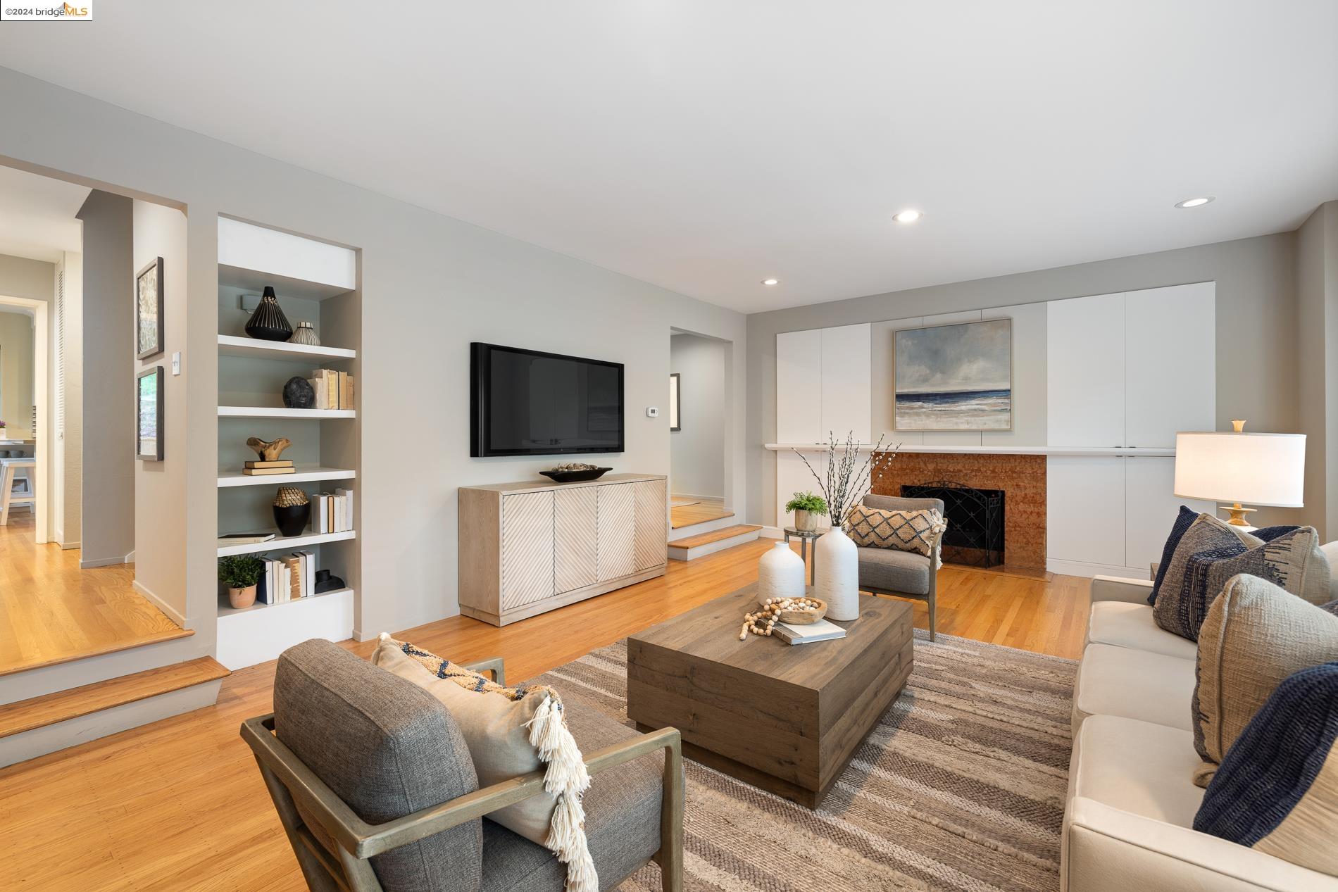 82 Clarewood Ln