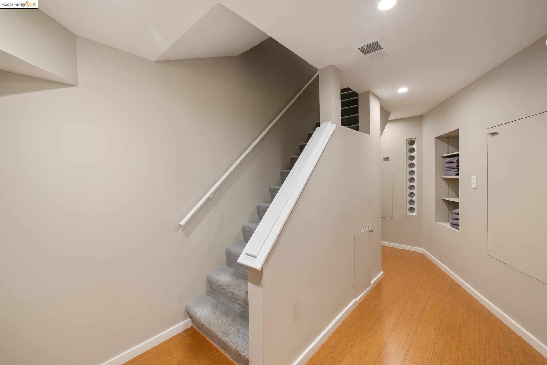 82 Clarewood Ln