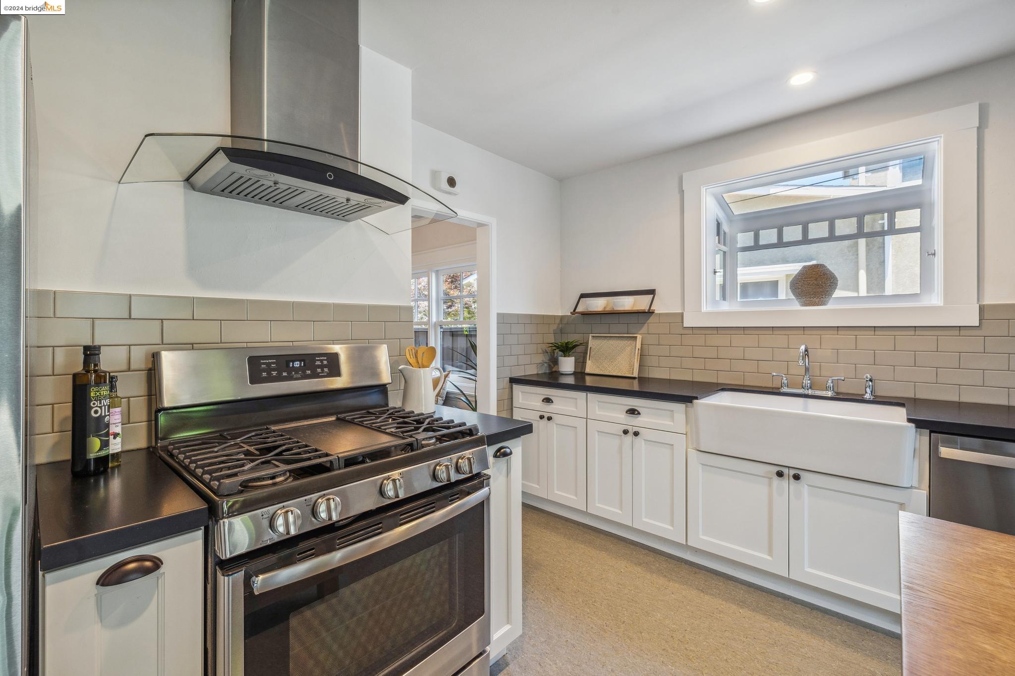 521 Victoria Ct