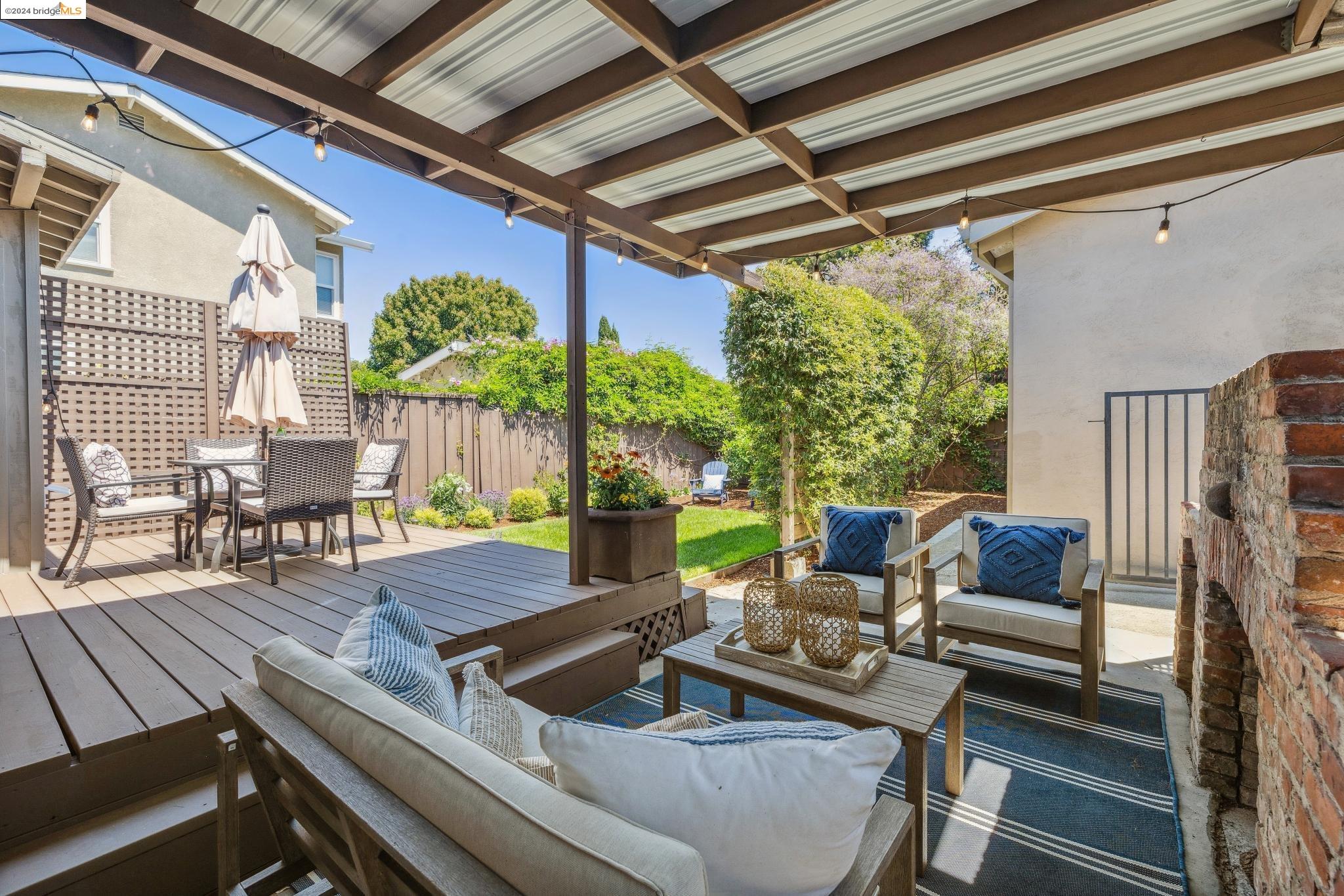 521 Victoria Ct