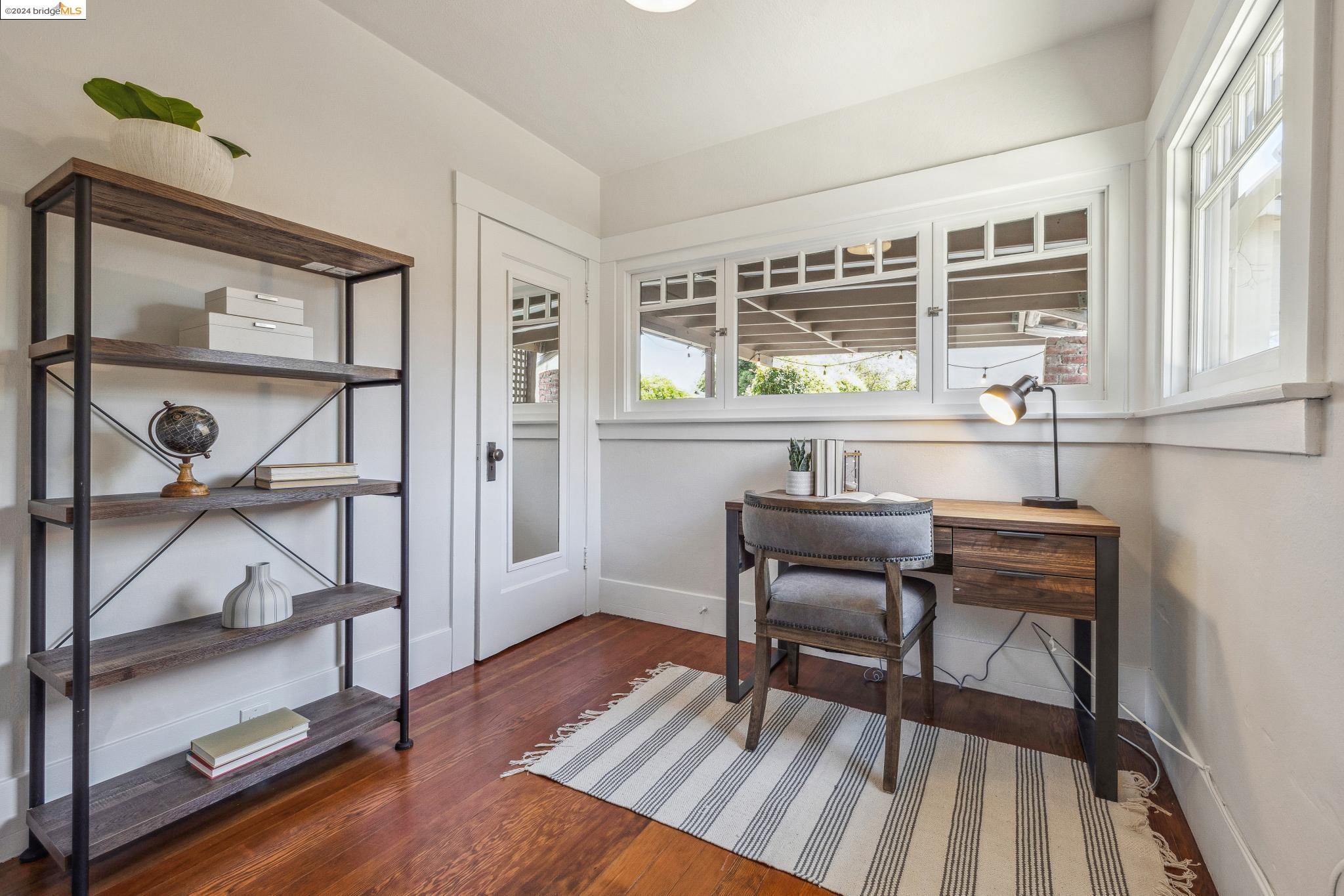 521 Victoria Ct