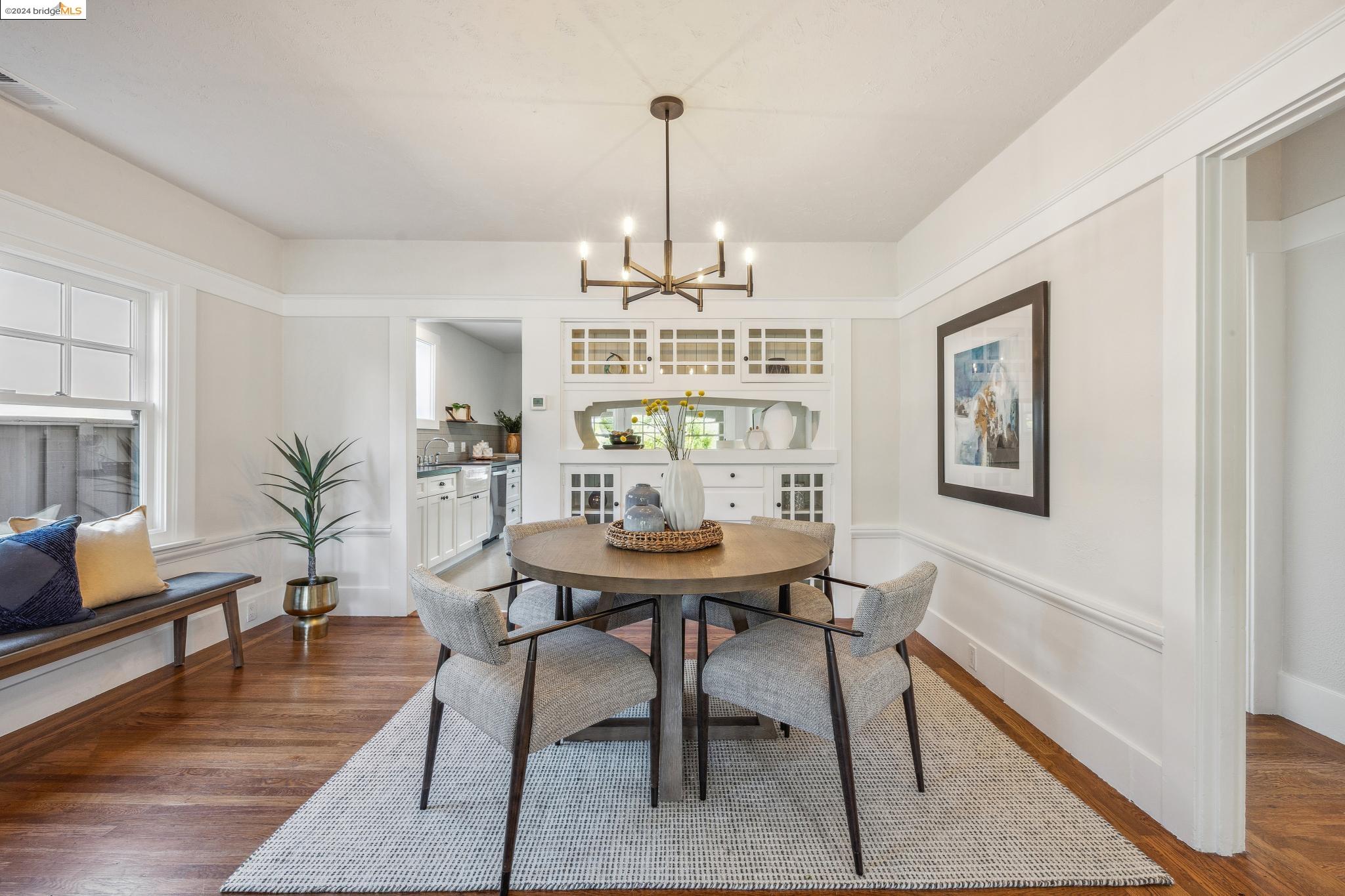 521 Victoria Ct