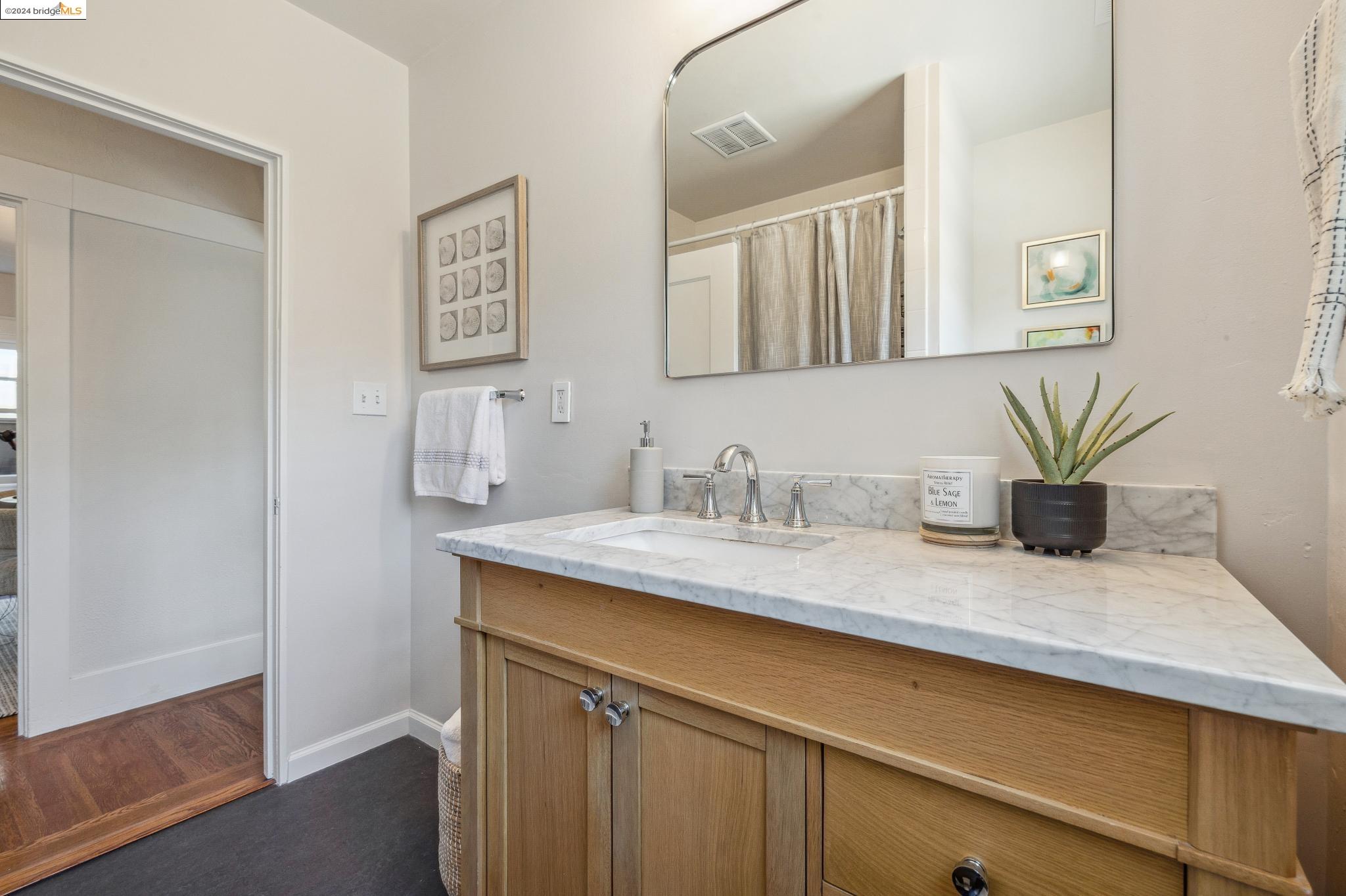 521 Victoria Ct