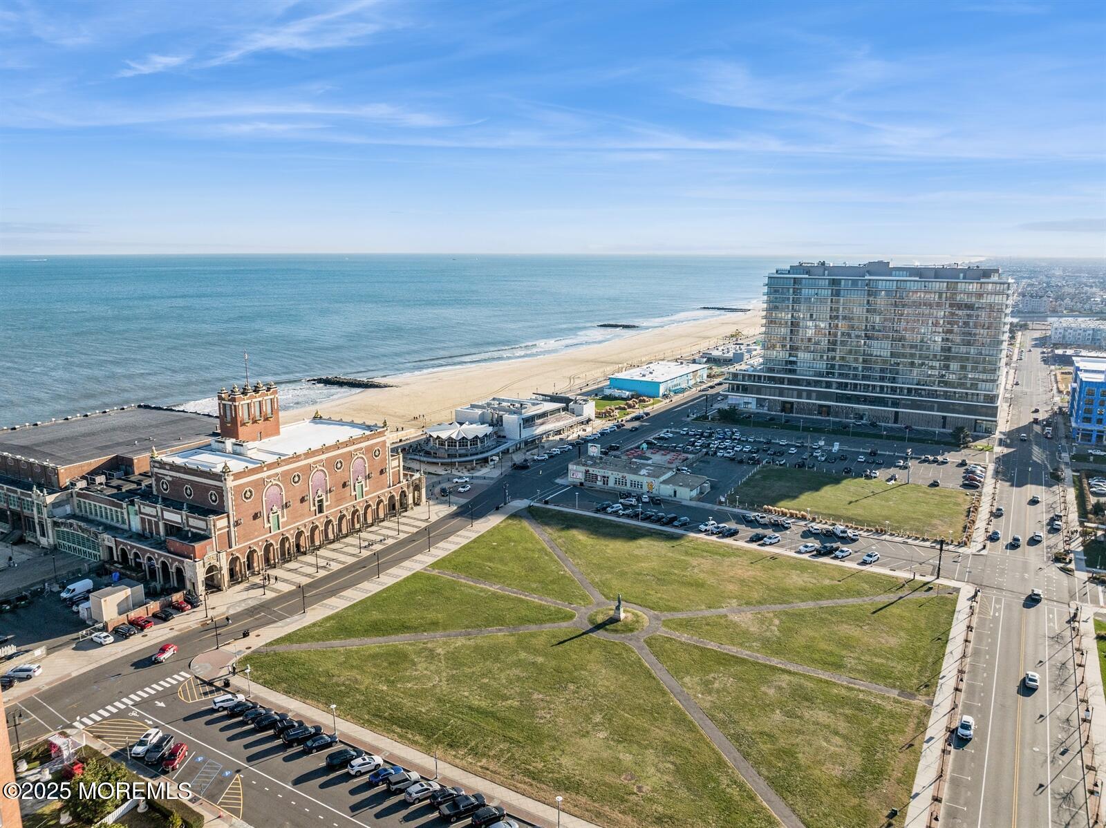 1101 NE Ocean Avenue, 1501