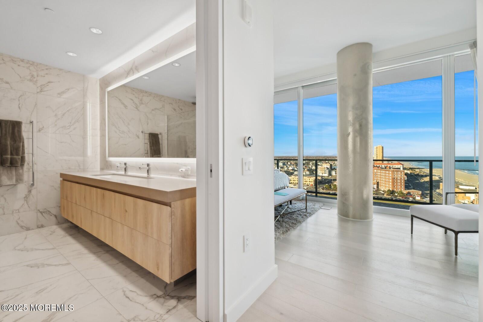 1101 NE Ocean Avenue, 1501