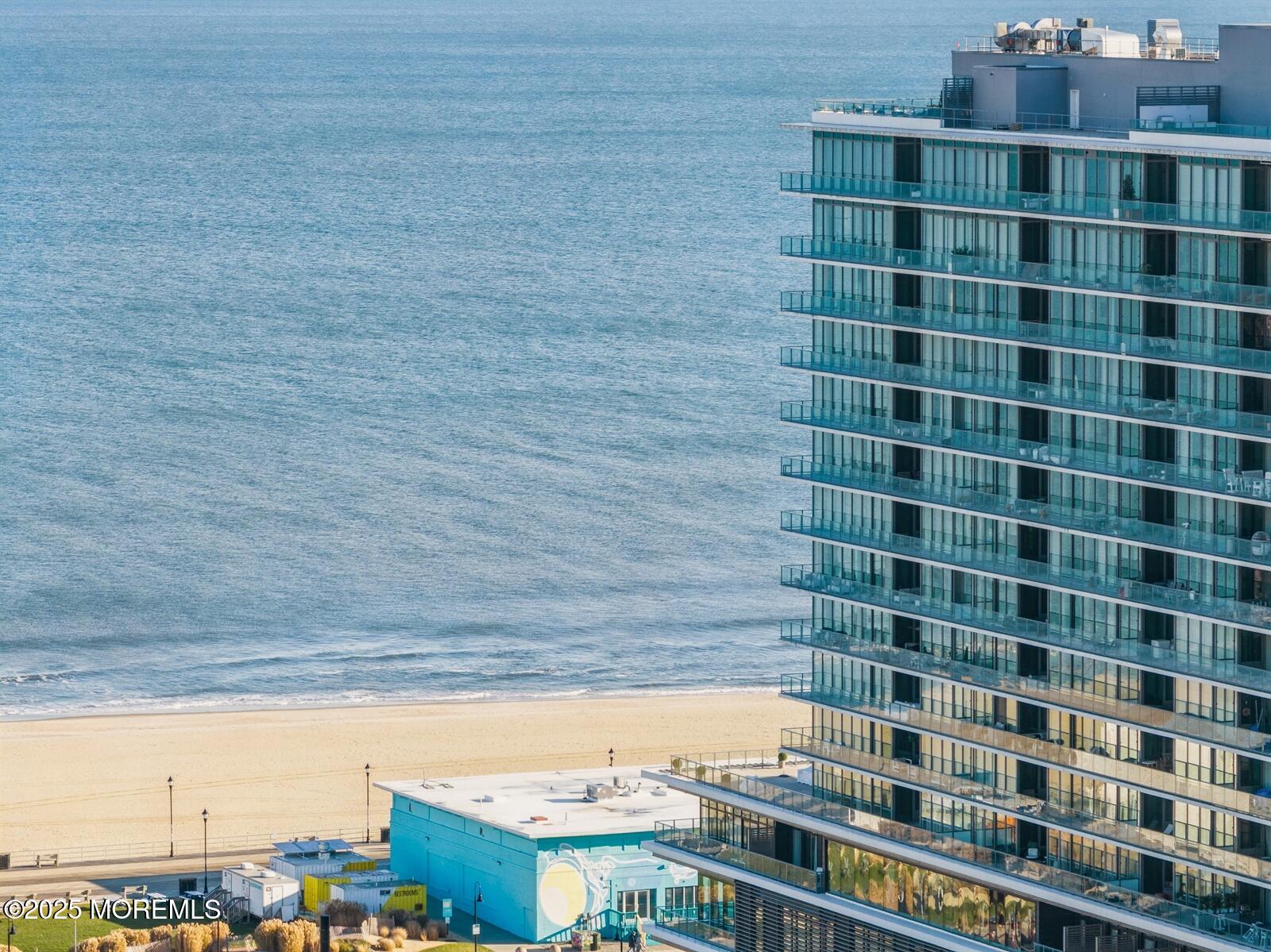 1101 NE Ocean Avenue, 1501