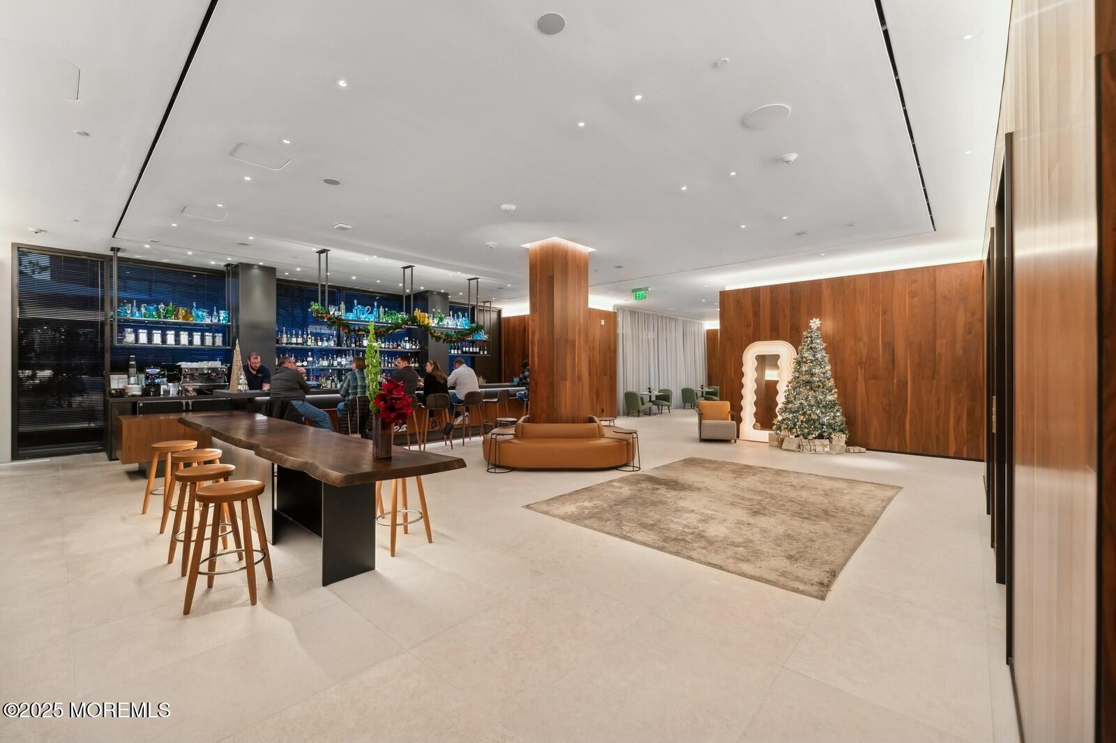 1101 NE Ocean Avenue, 1501
