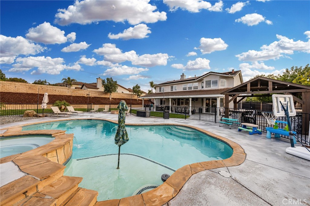 1586 Clydesdale Court