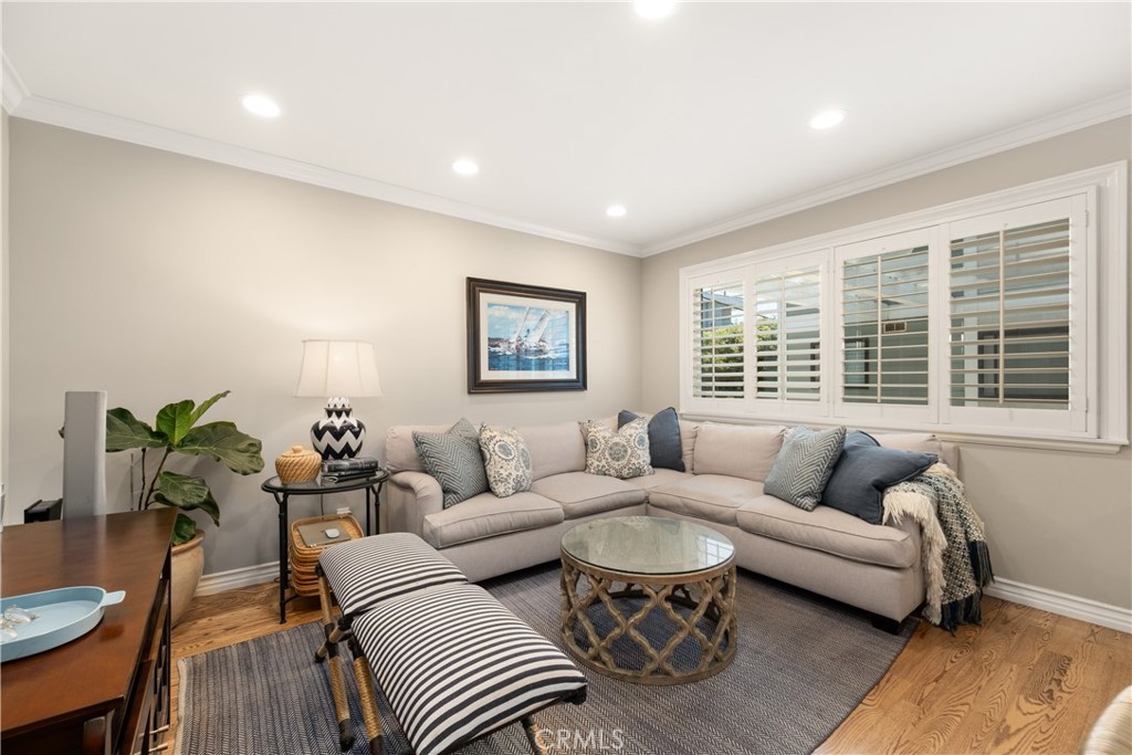 716 S Catalina Avenue 3