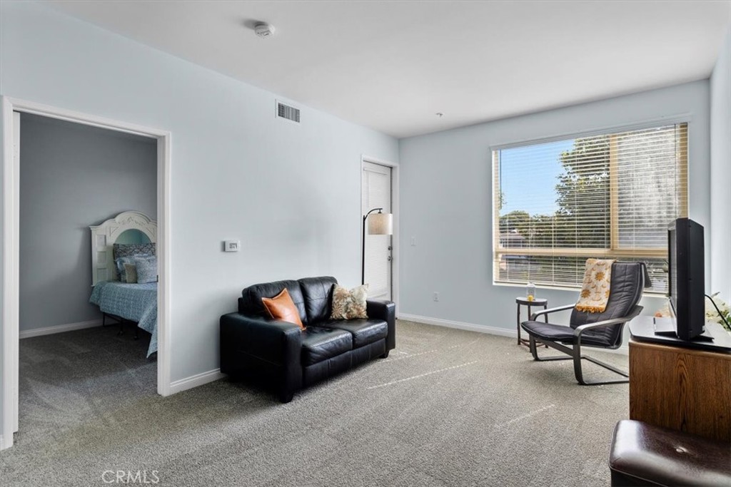 2742 Cabrillo Avenue 204