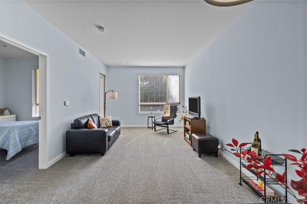 2742 Cabrillo Avenue 204