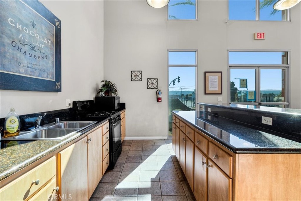 2742 Cabrillo Avenue 204