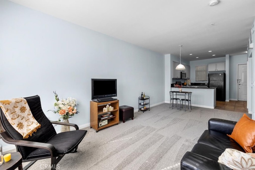 2742 Cabrillo Avenue 204