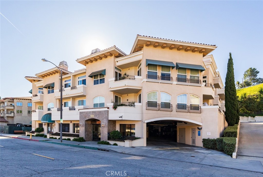 901 Deep Valley Drive 209