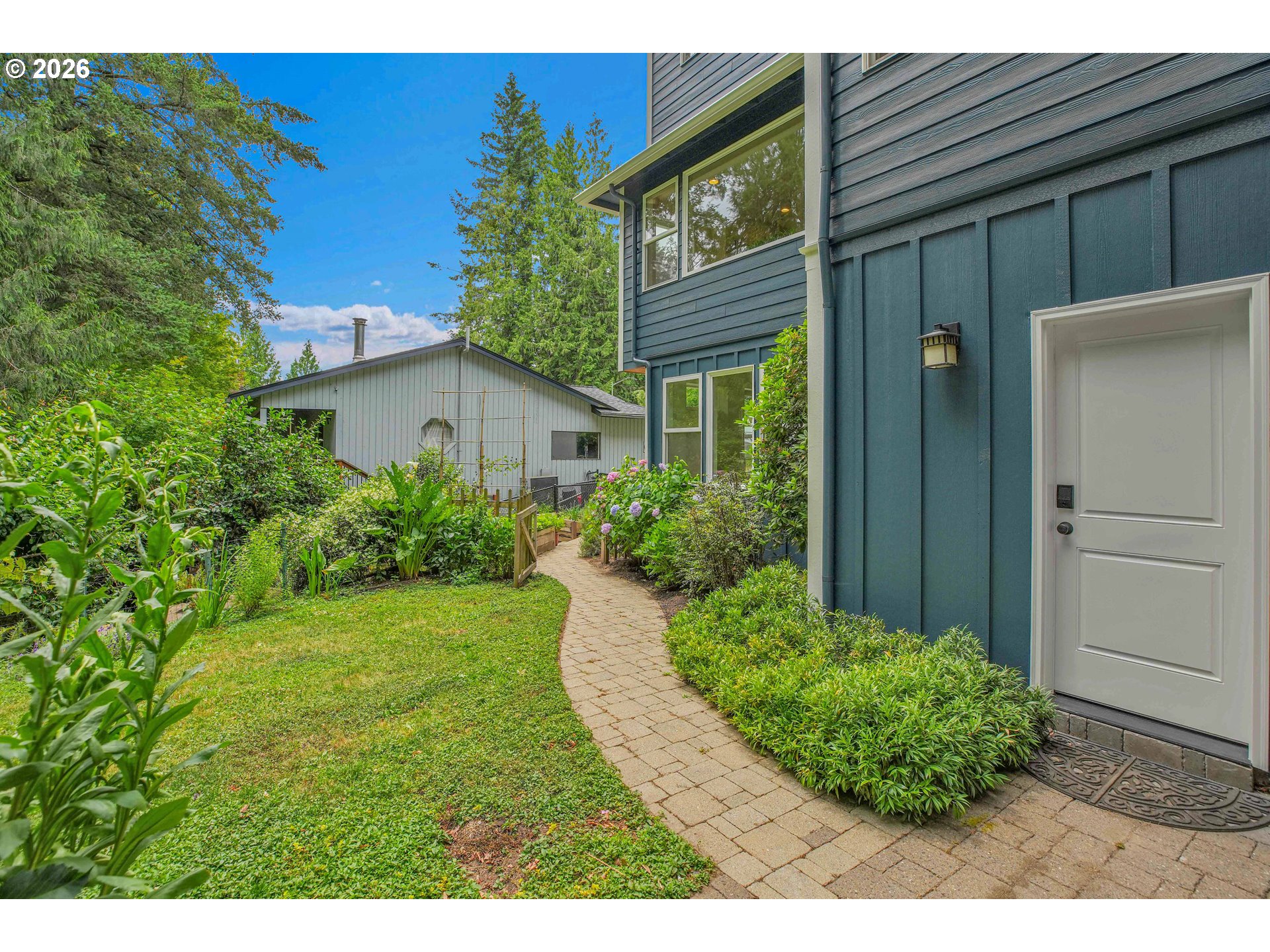 10653 NW LOST PARK DR