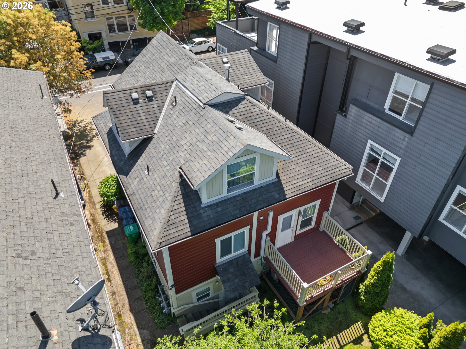 2165 NW EVERETT ST