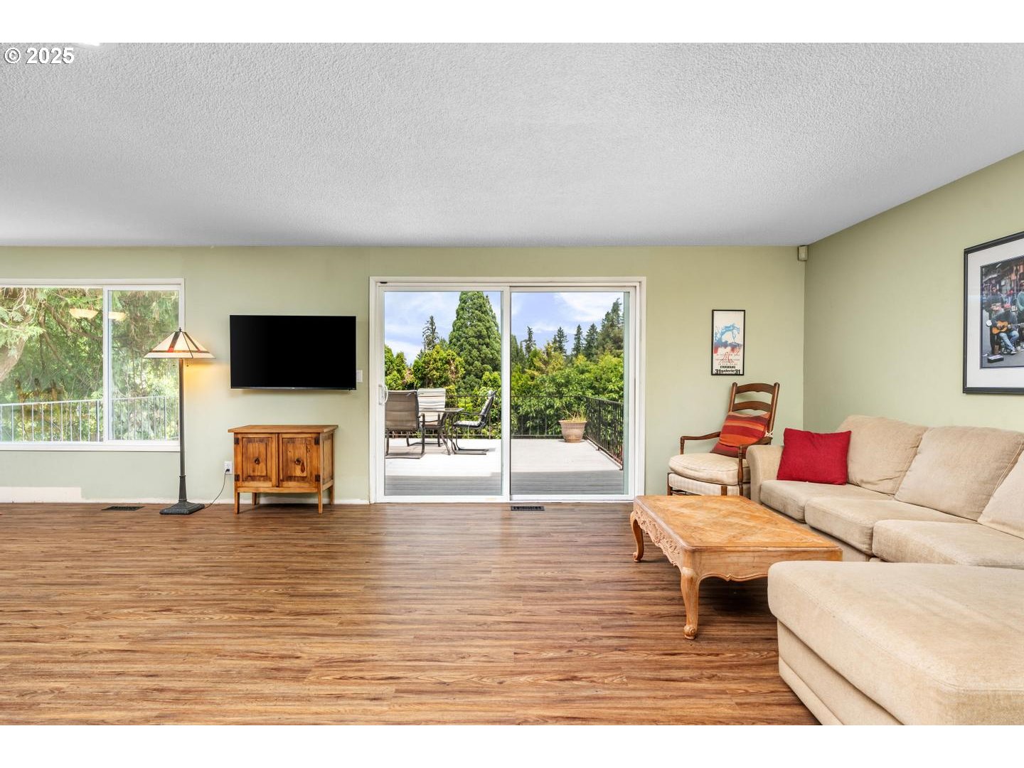 7631 SE STRAWBERRY LN