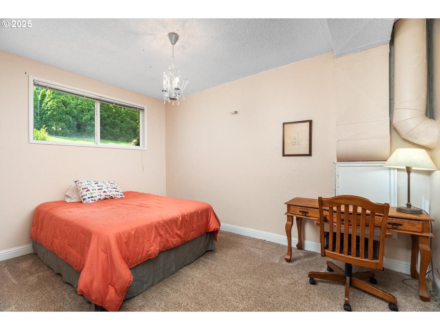 7631 SE STRAWBERRY LN