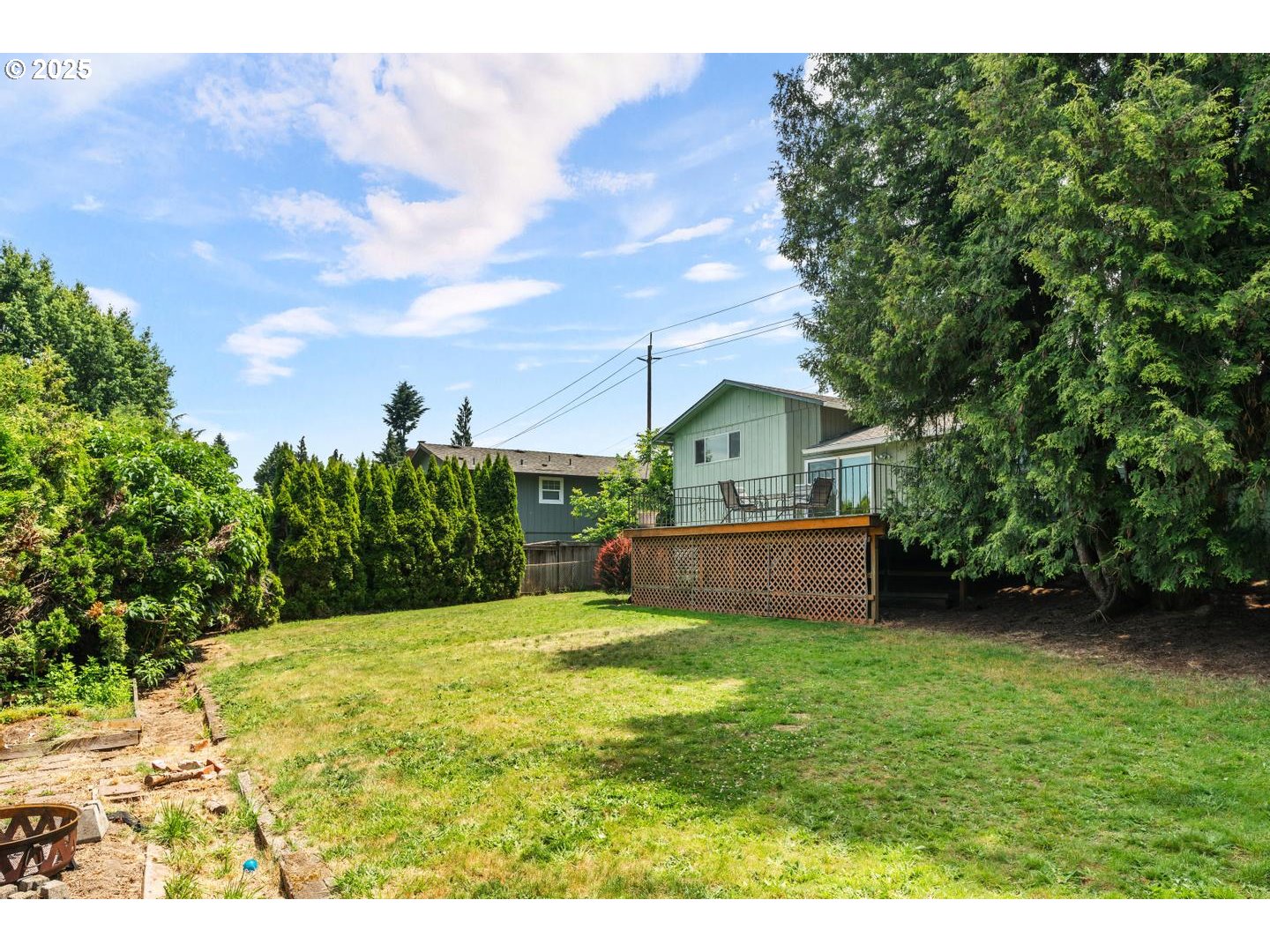 7631 SE STRAWBERRY LN