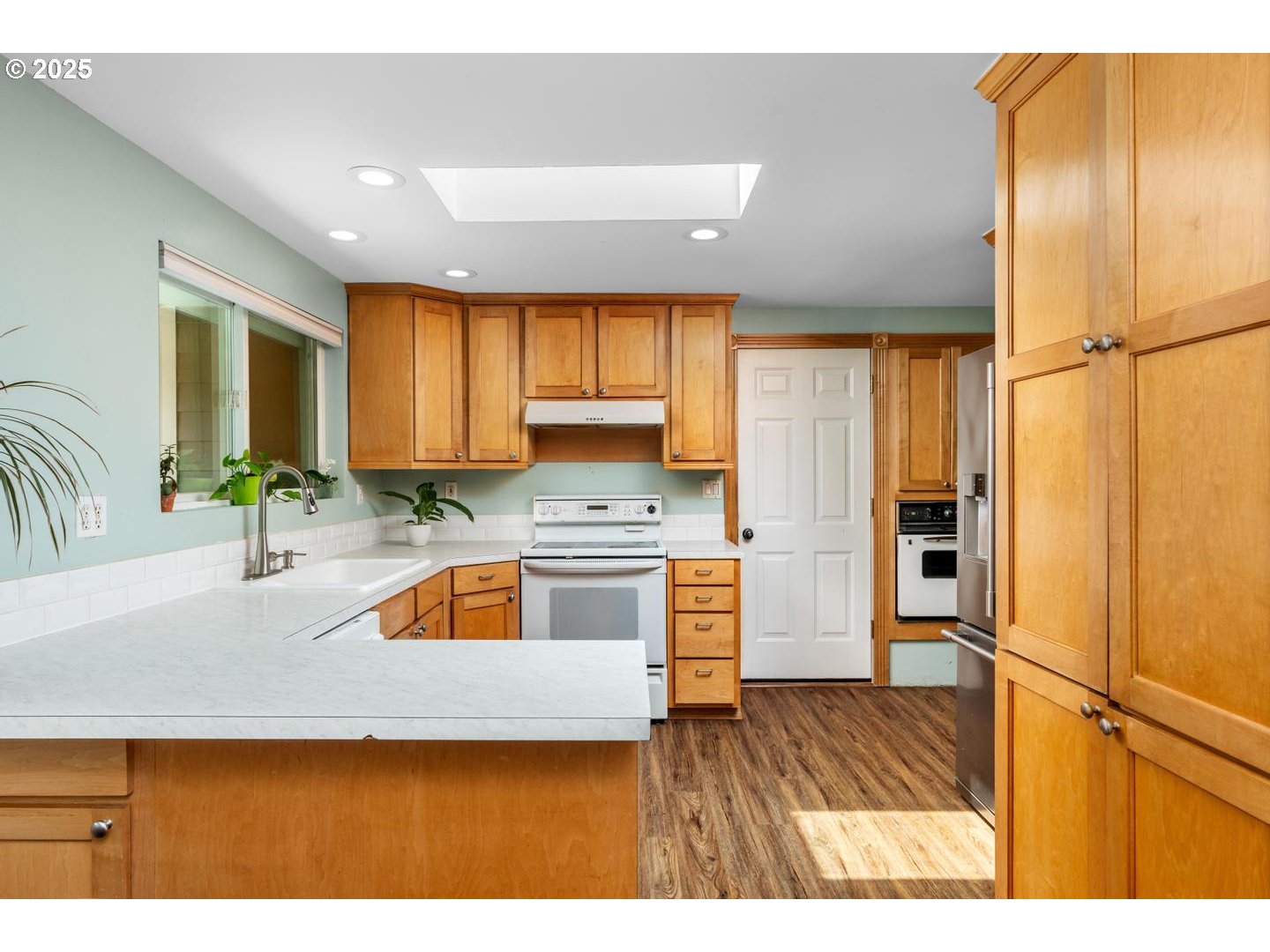 7631 SE STRAWBERRY LN