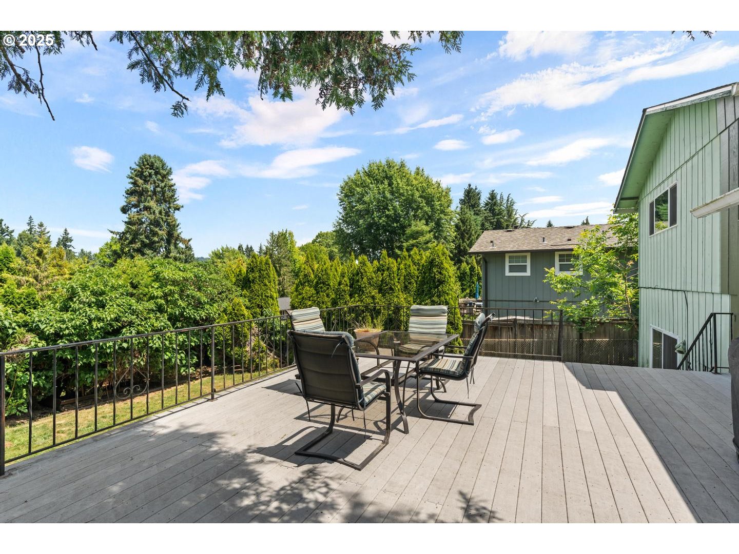 7631 SE STRAWBERRY LN