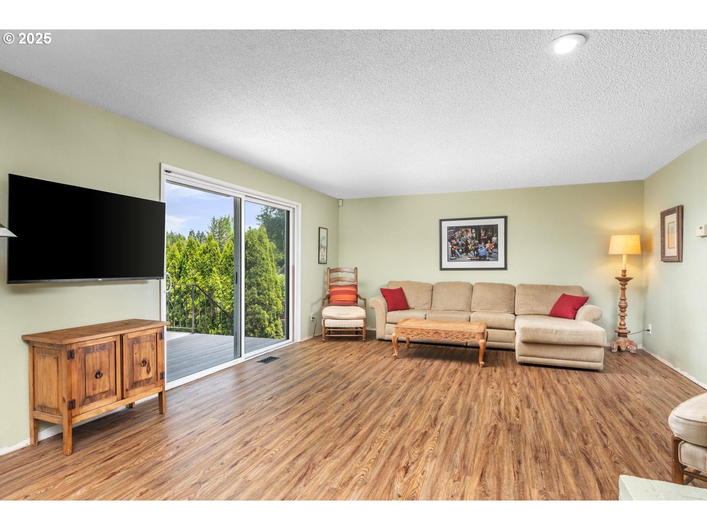 7631 SE STRAWBERRY LN