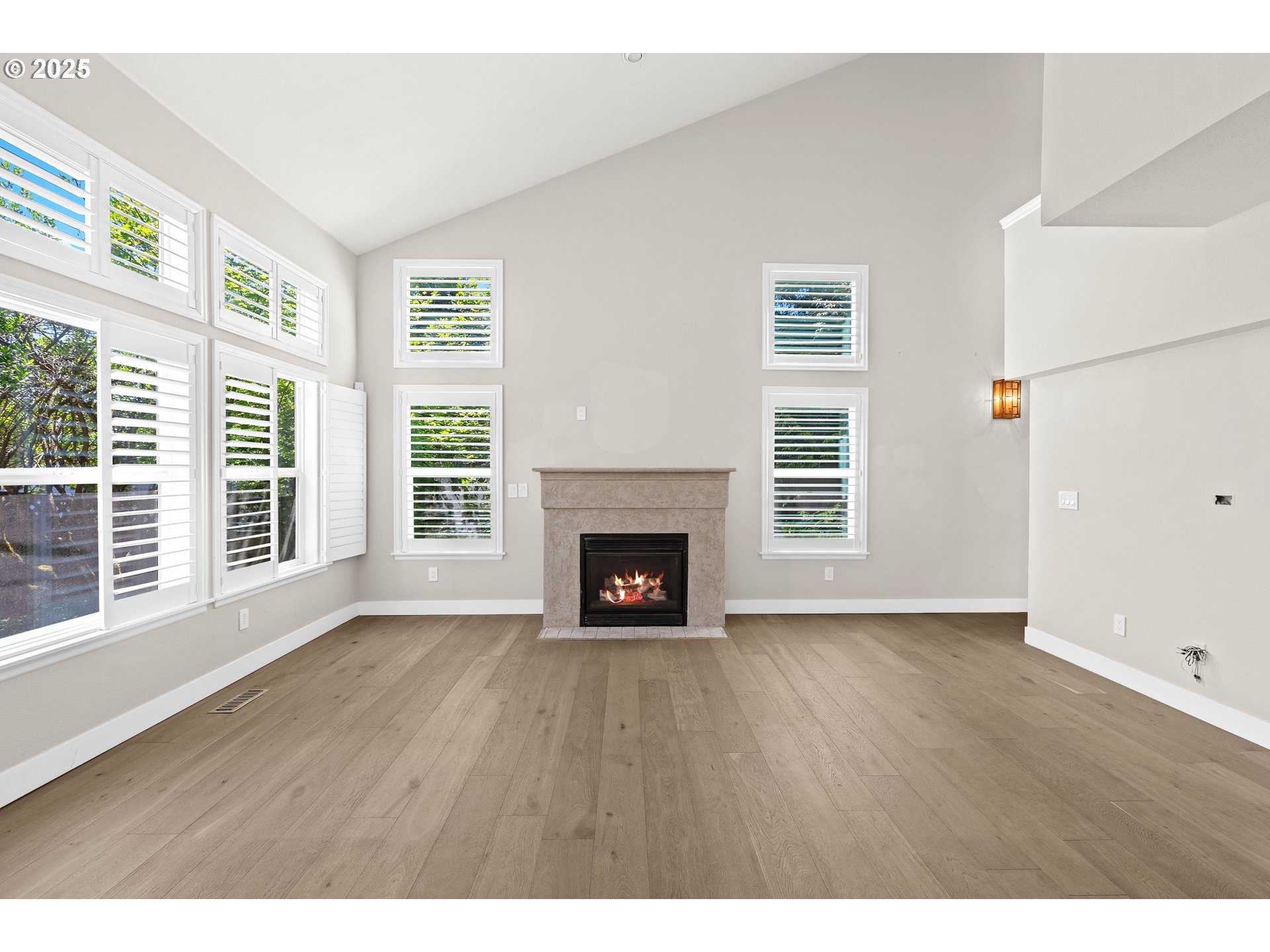 20 SUMMIT RIDGE CT
