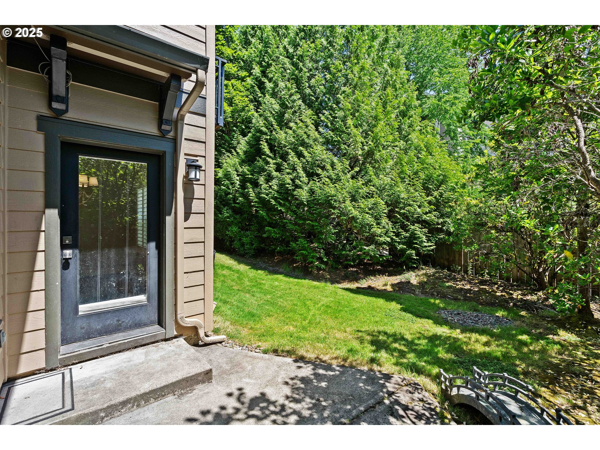 20 SUMMIT RIDGE CT