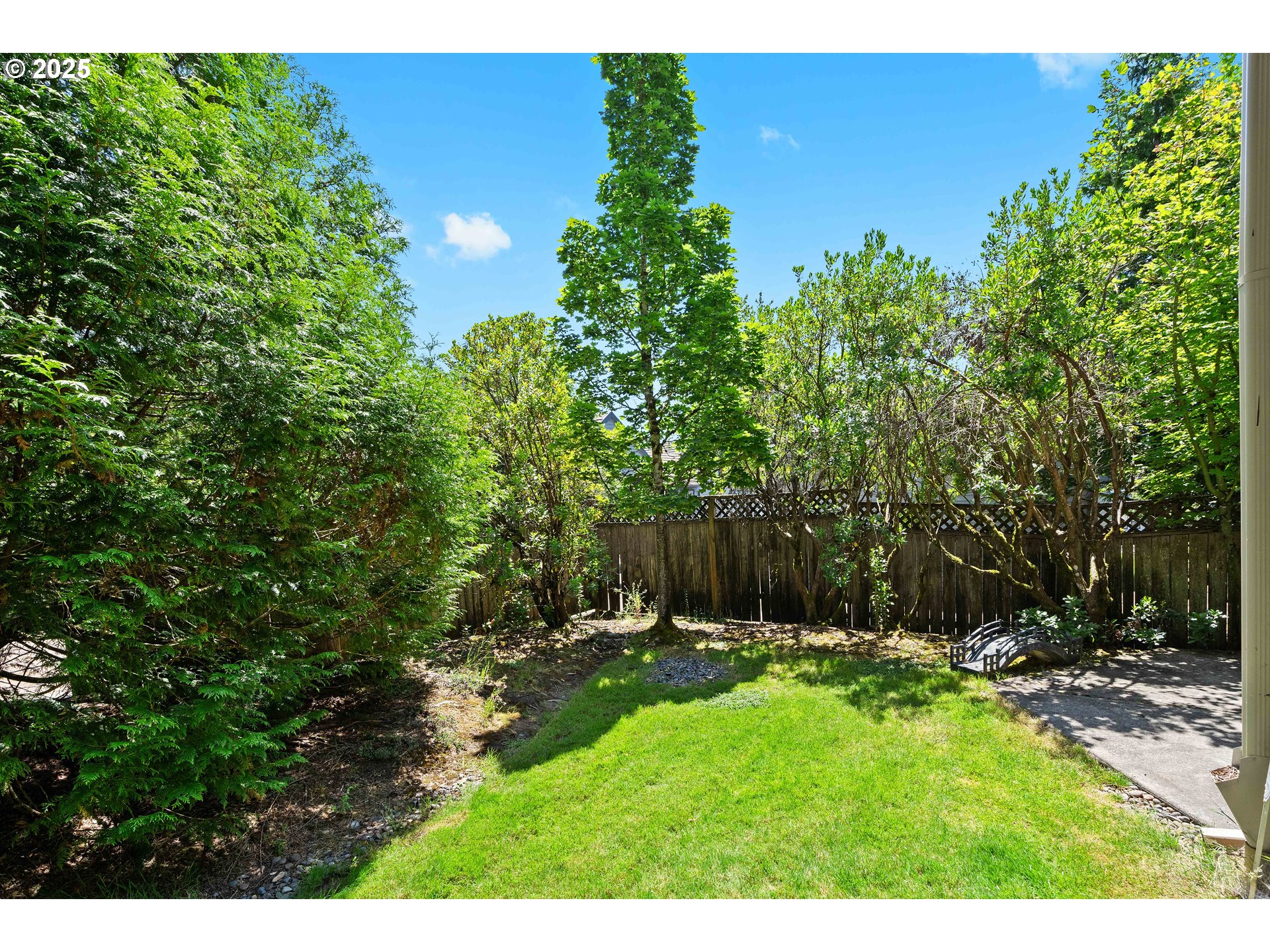 20 SUMMIT RIDGE CT