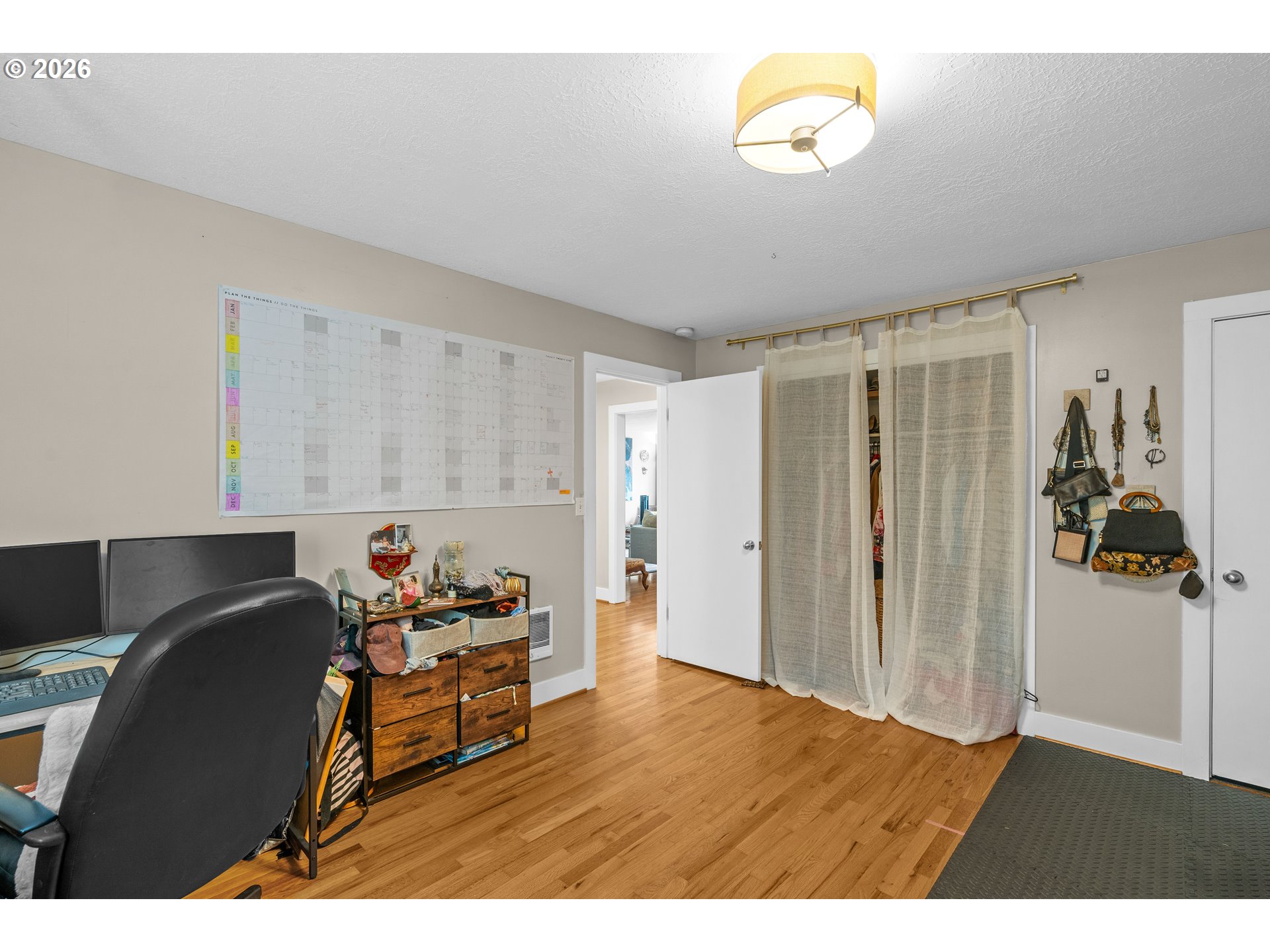 929 SE 16TH AVE 2