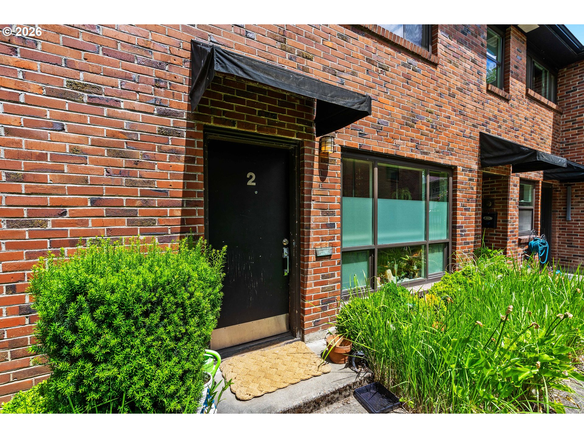 929 SE 16TH AVE 2