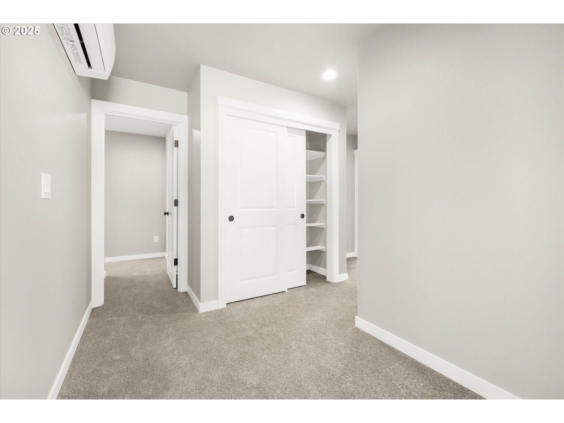 85 NW MAWRCREST AVE