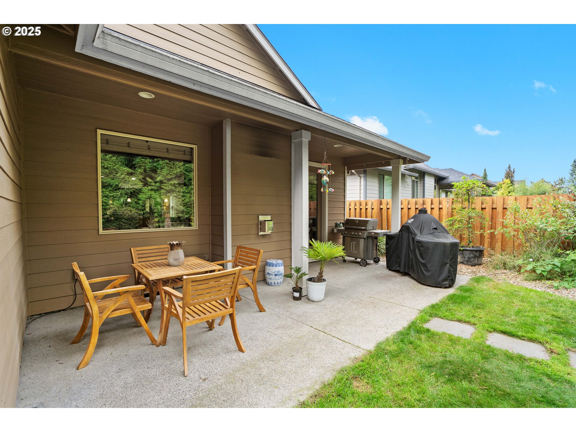 1258 NE 17TH AVE