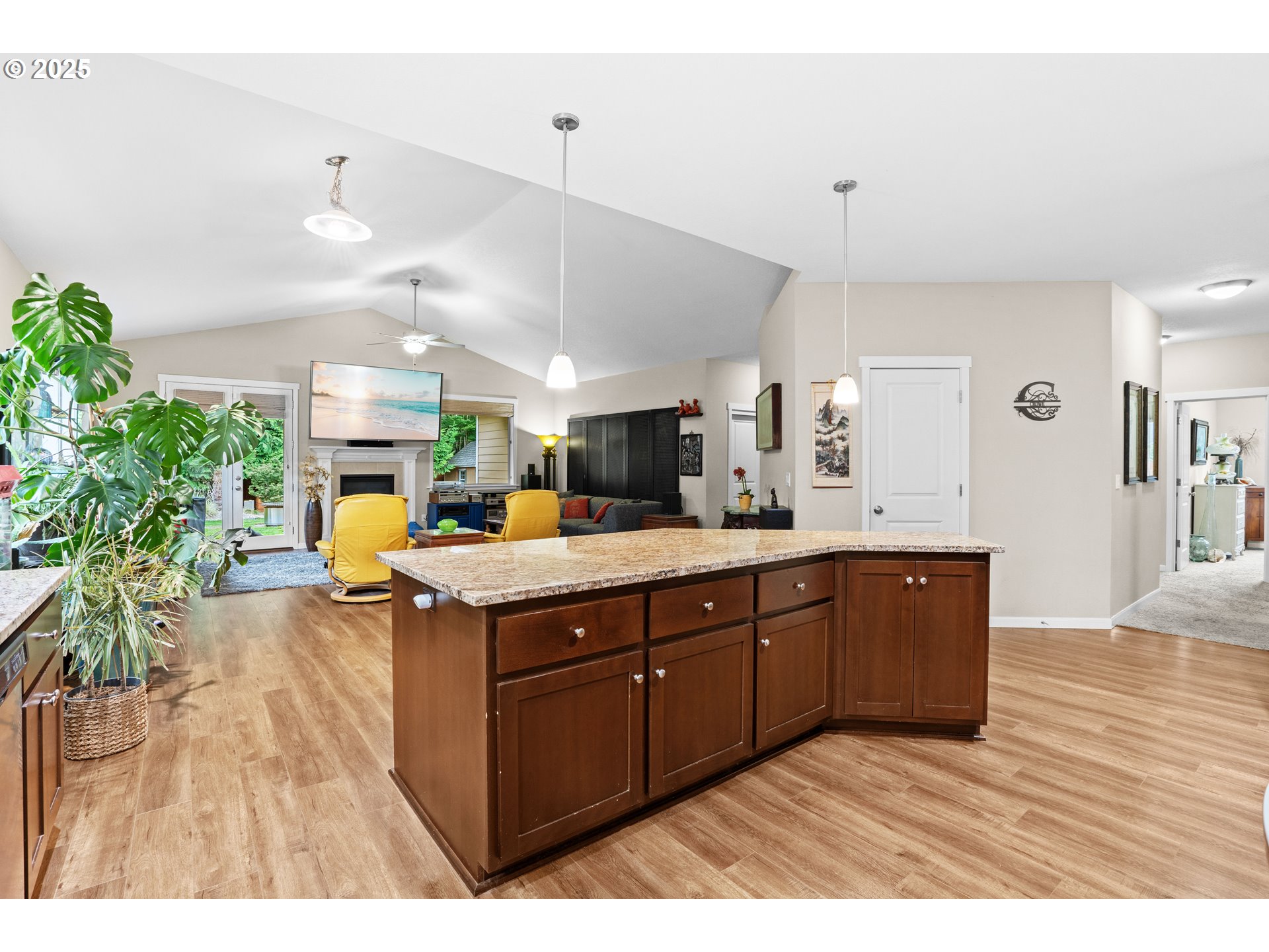 1258 NE 17TH AVE