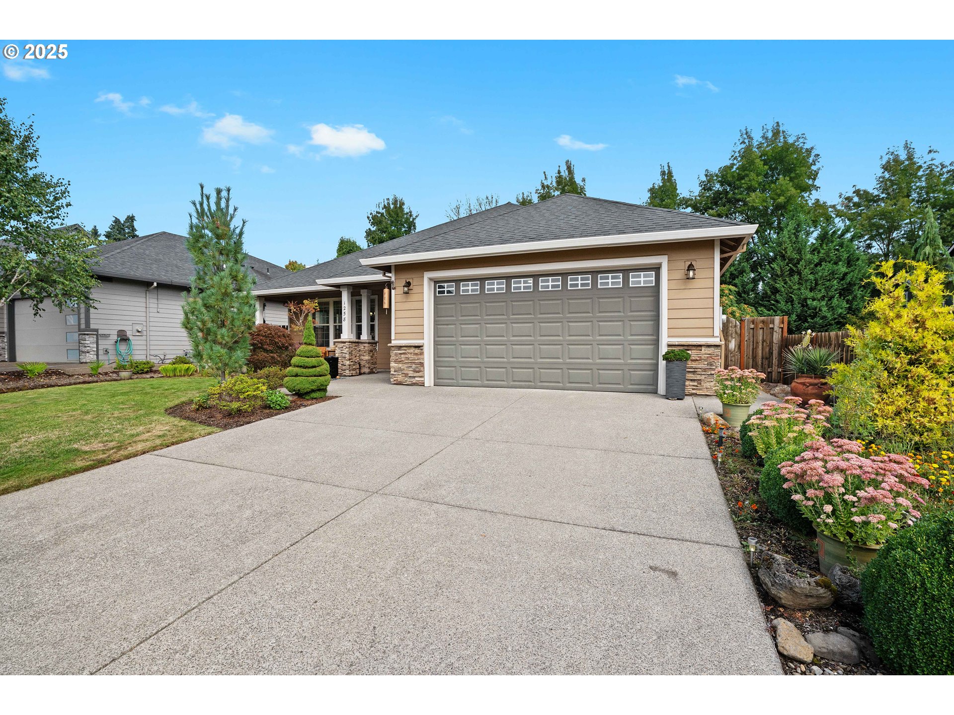 1258 NE 17TH AVE