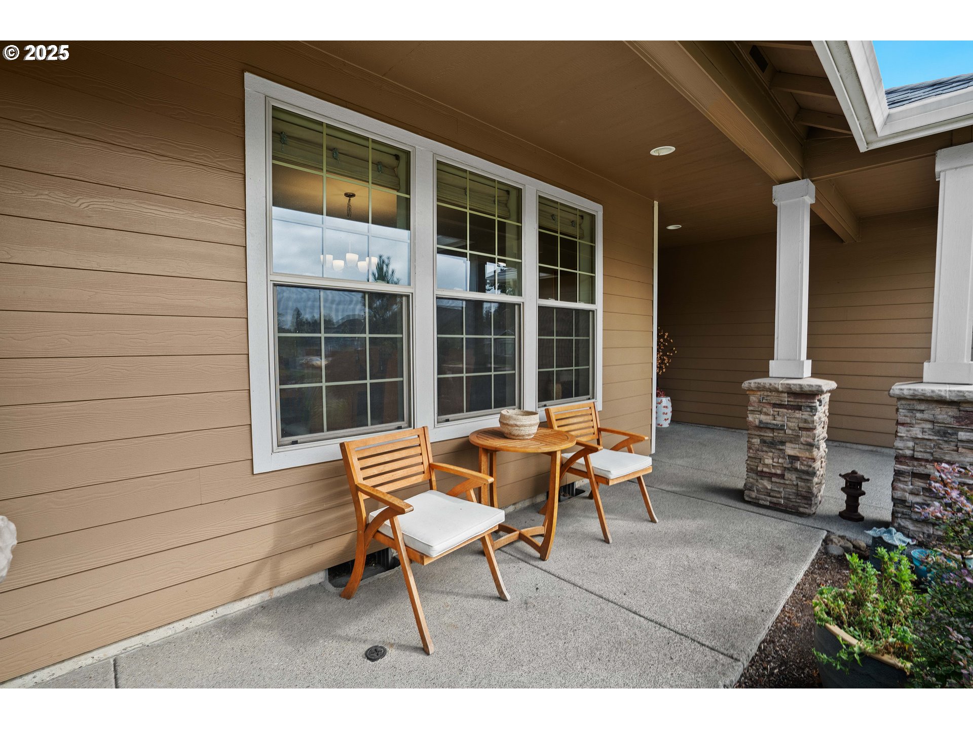 1258 NE 17TH AVE