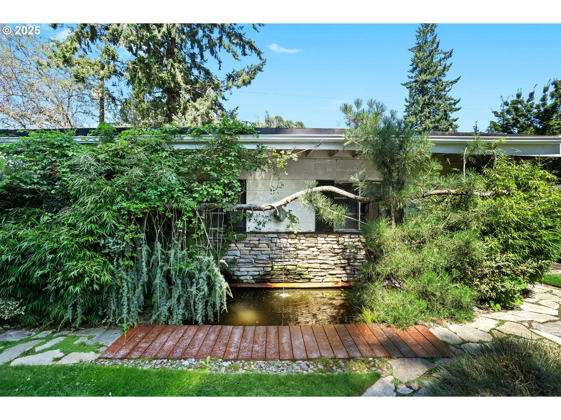 11405 SW 47TH AVE