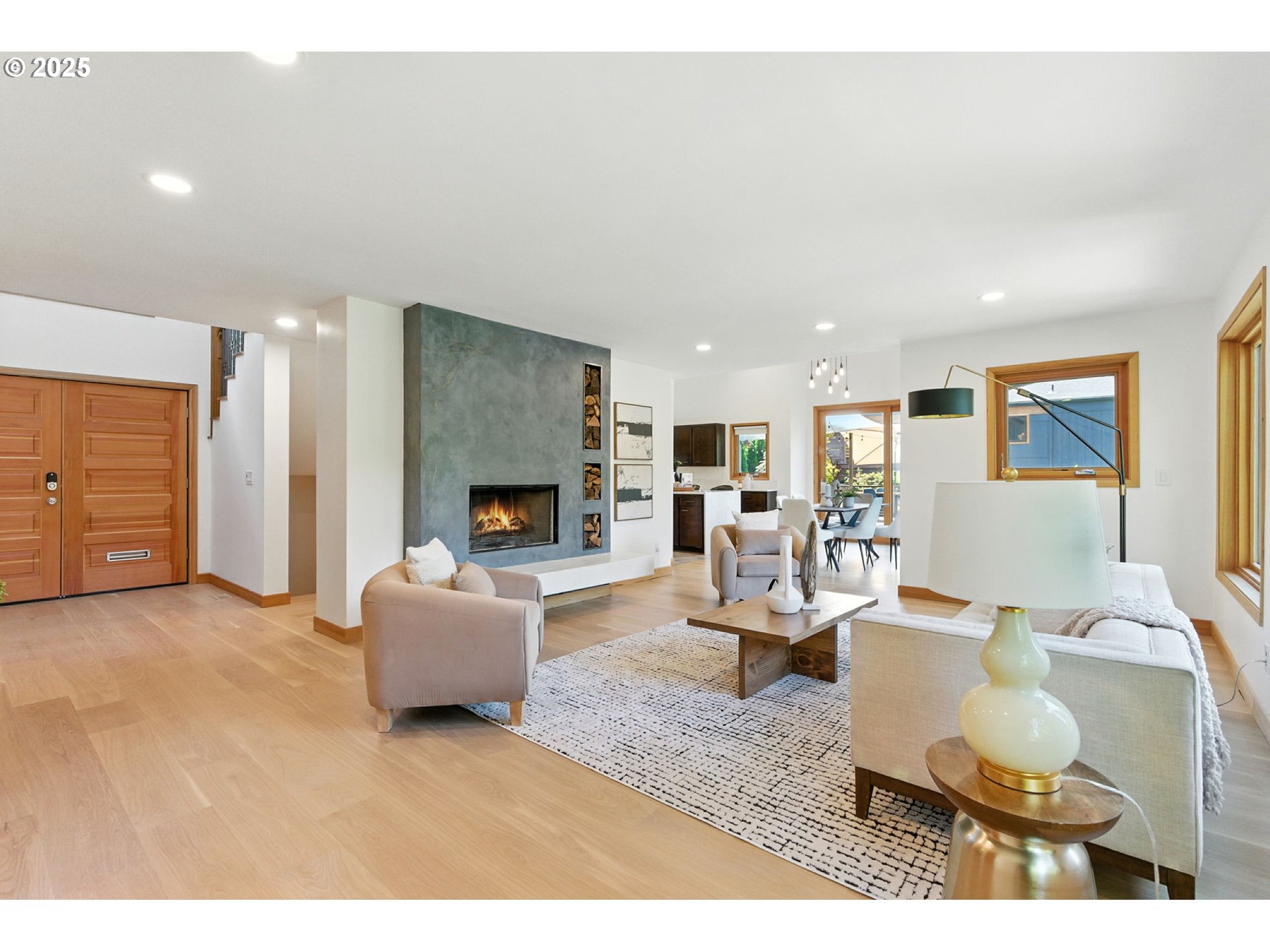3035 SW FAIRVIEW BLVD