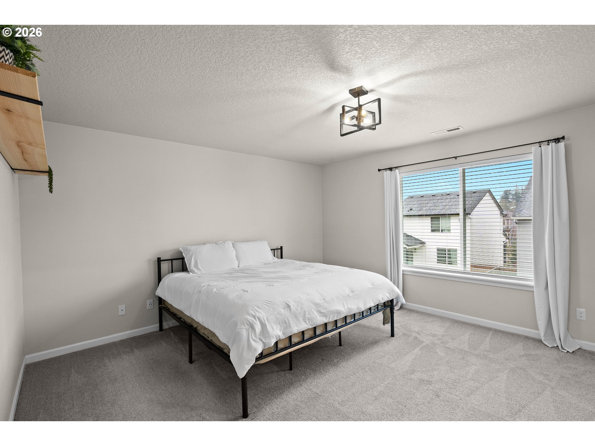 56 SHORE DR, St. Helens