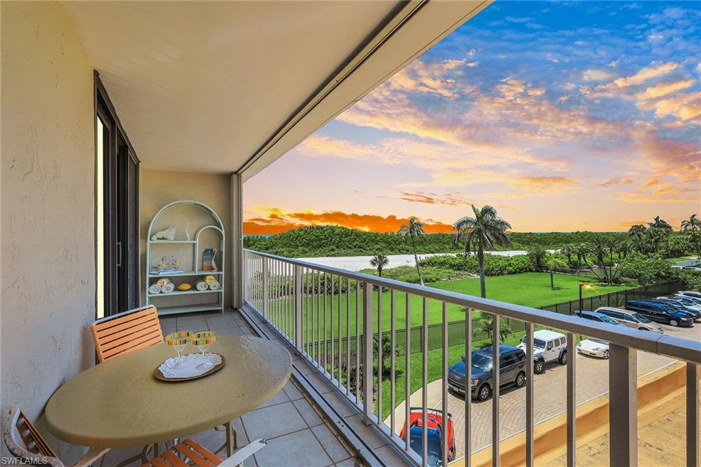 320 Seaview CT # 310